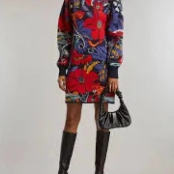 FARM Rio Colorful Floral Macaw Sweater Dress - Picture 7 of 12